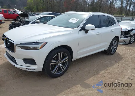 2021 Volvo Xc60 T5 Momentum z USA, uszkodzony, nr VIN YV4102DK3M1861648